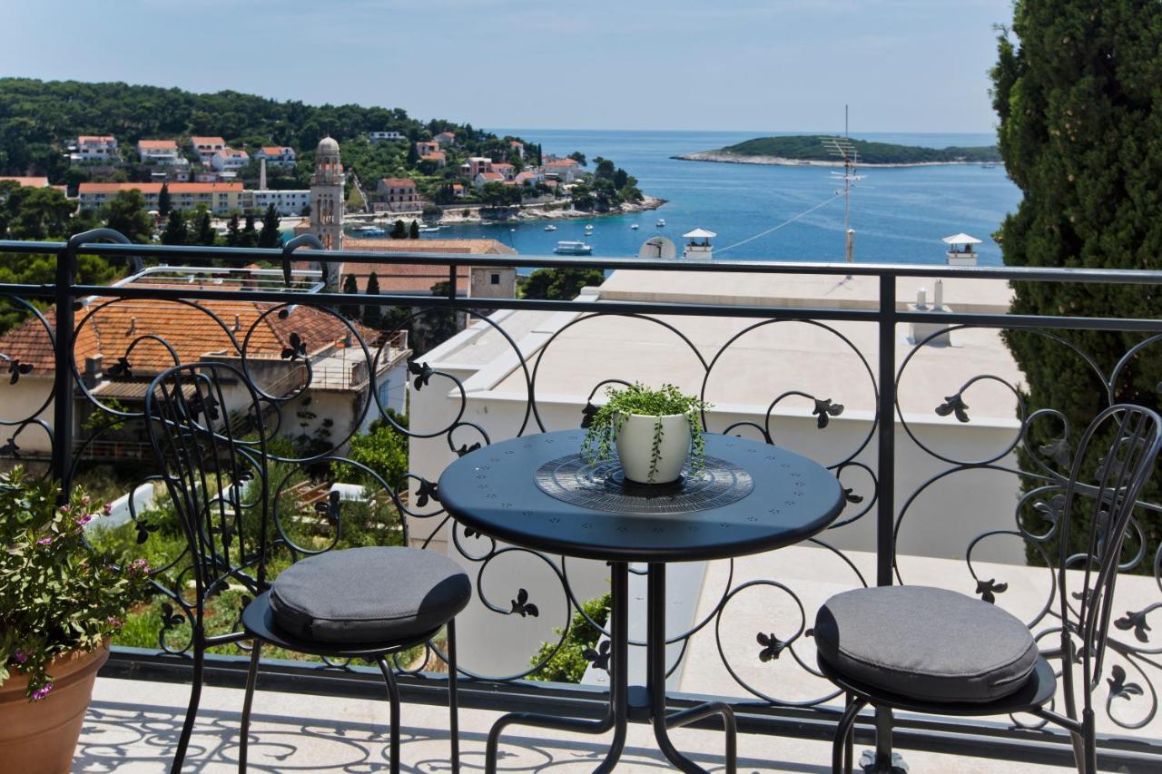 חוואר Villa Milton Luxe Hvar מראה חיצוני תמונה