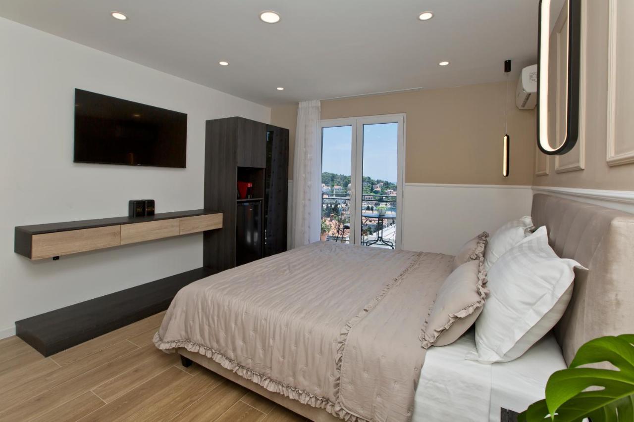 חוואר Villa Milton Luxe Hvar מראה חיצוני תמונה