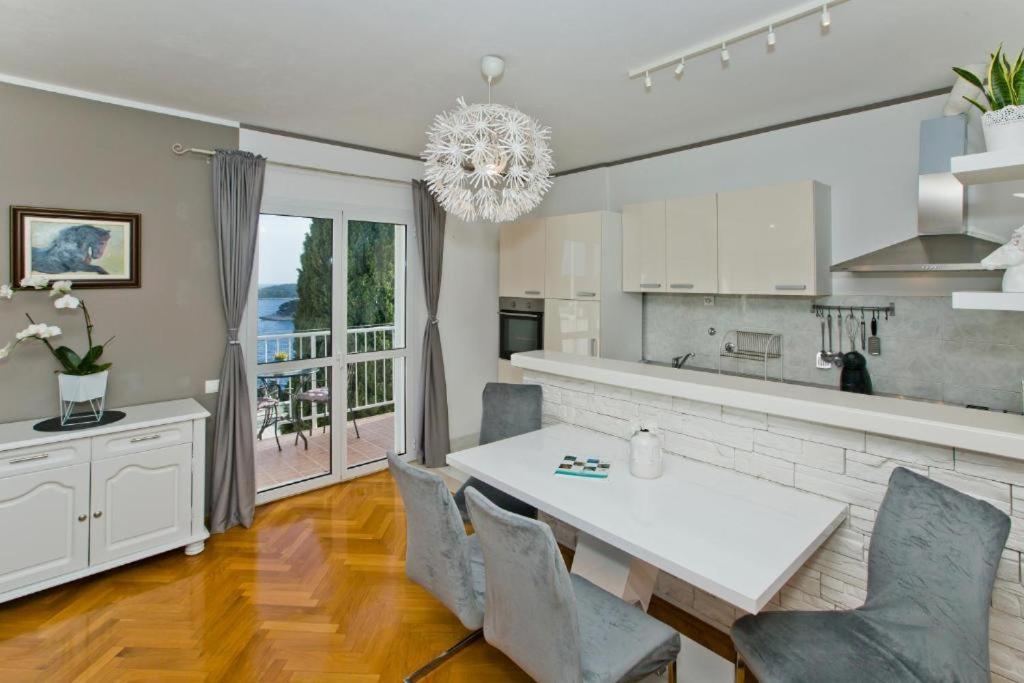 חוואר Villa Milton Luxe Hvar מראה חיצוני תמונה