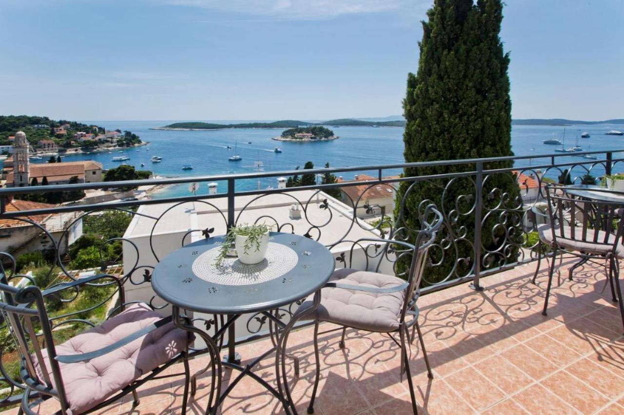 חוואר Villa Milton Luxe Hvar מראה חיצוני תמונה